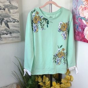 St. John's Bay Women Crewneck Sweater Size L